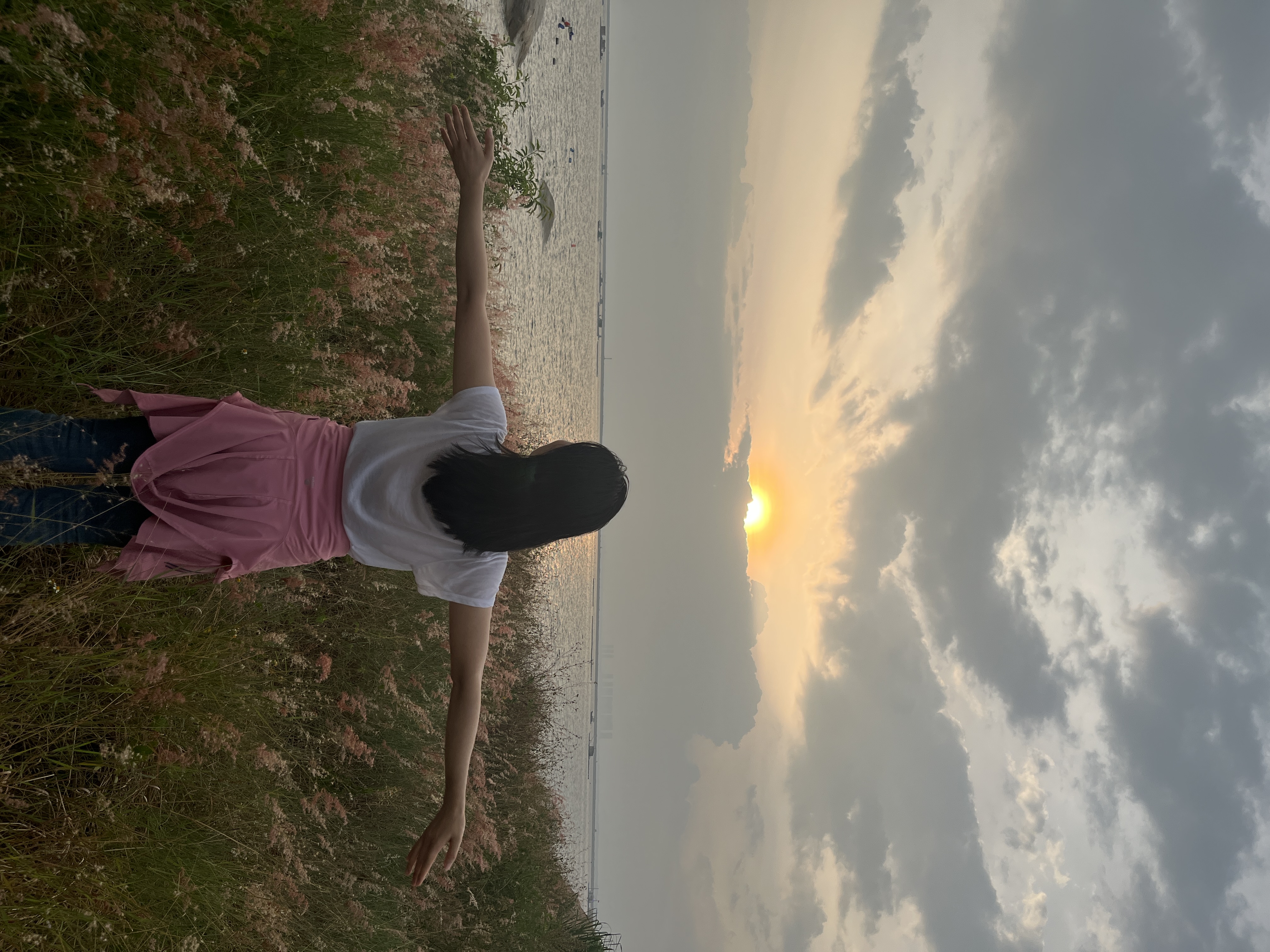 大疆拍摄海上日落